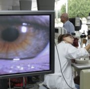 Expertos exponen en la UA los últimos avances y estudios en el sector óptico-optometrista y oftalmológico